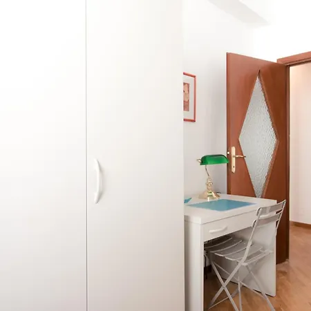 Center - The House Of Travelers * Como